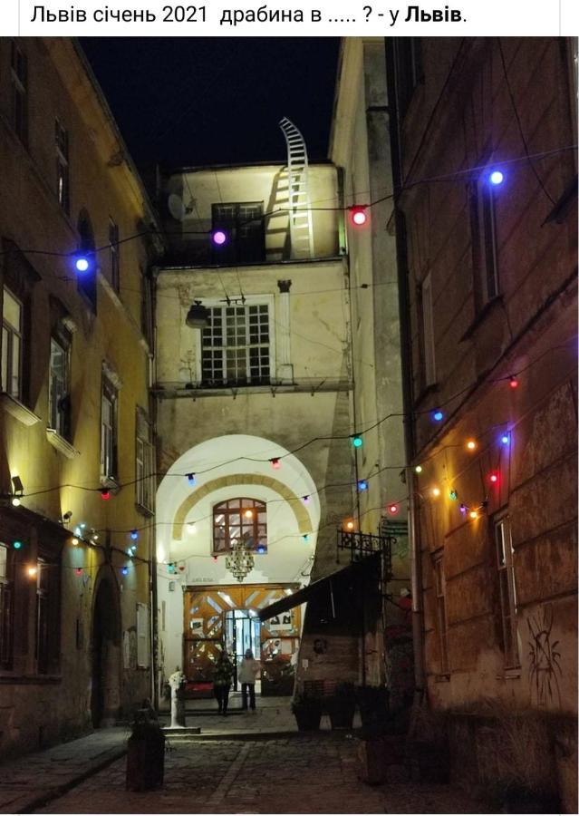 Апартаменти В Центрі Львова -Вірменська Площа Ринок Lviv Luaran gambar